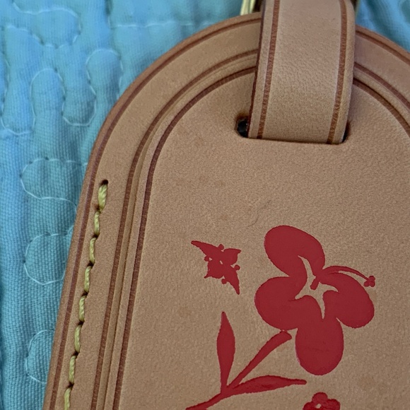 *HAS NAME* Louis Vuitton Hawaii Luggage Tag Rare Employee Exclusive - Picture 3 of 6